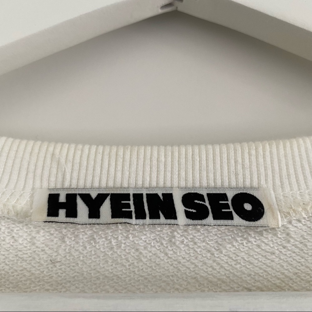 Hyein Seo Sweatshirt - Picture 3 of 4